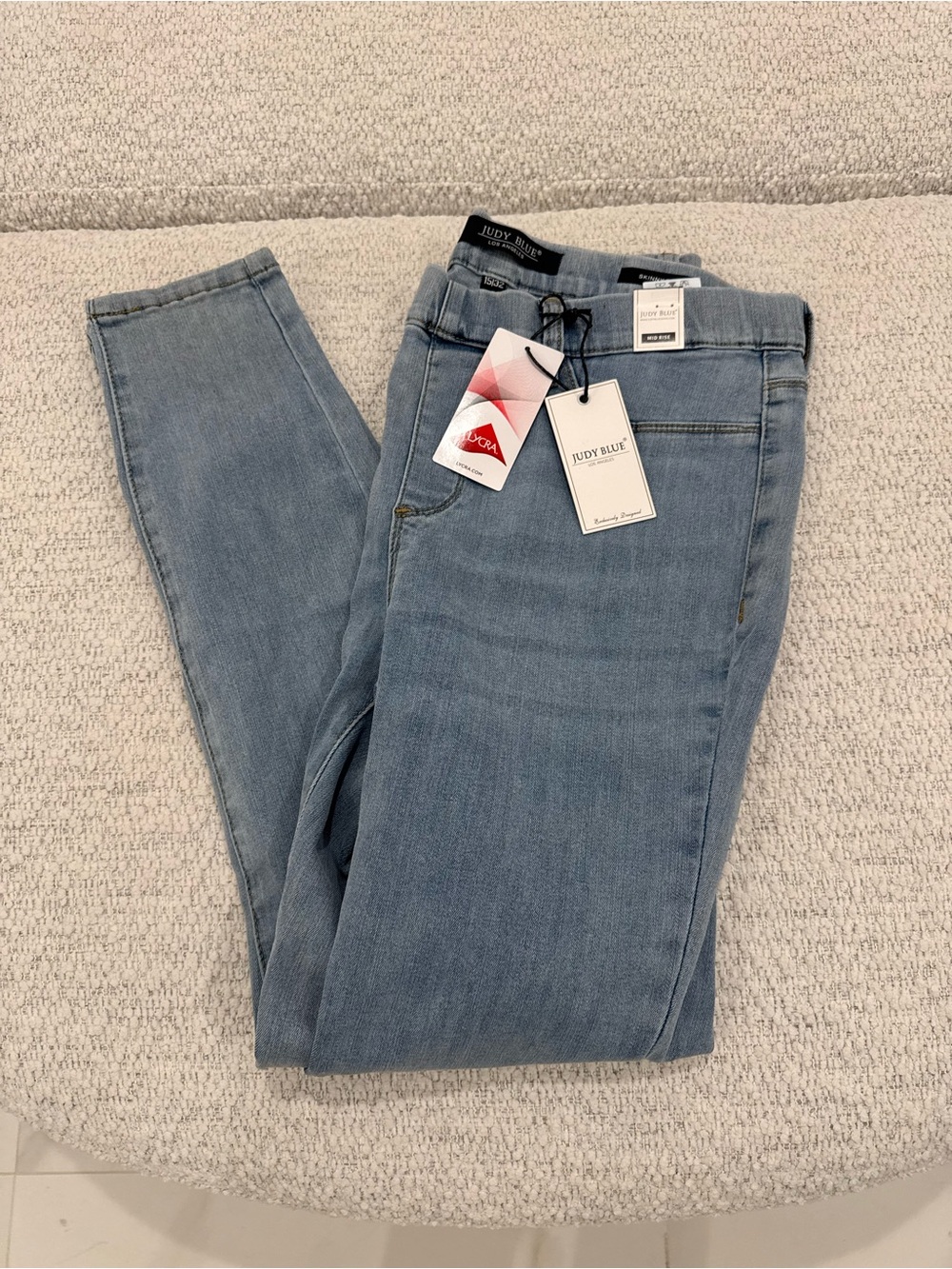 NWT Judy High Rise Light Wash Jeans